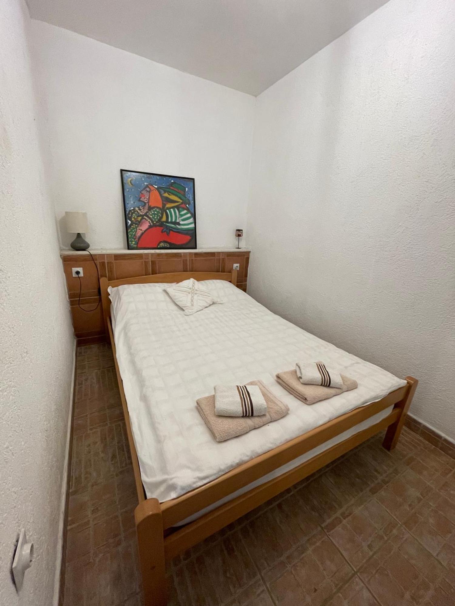 Cave Apartment Virpazar Bagian luar foto